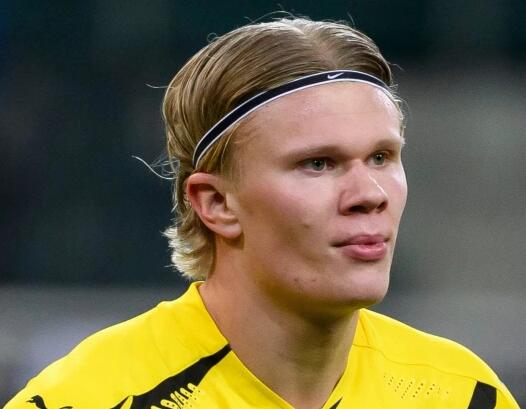 杨瀚森下半场防守端和篮板球卡位意识都有提升 期待更好表现！